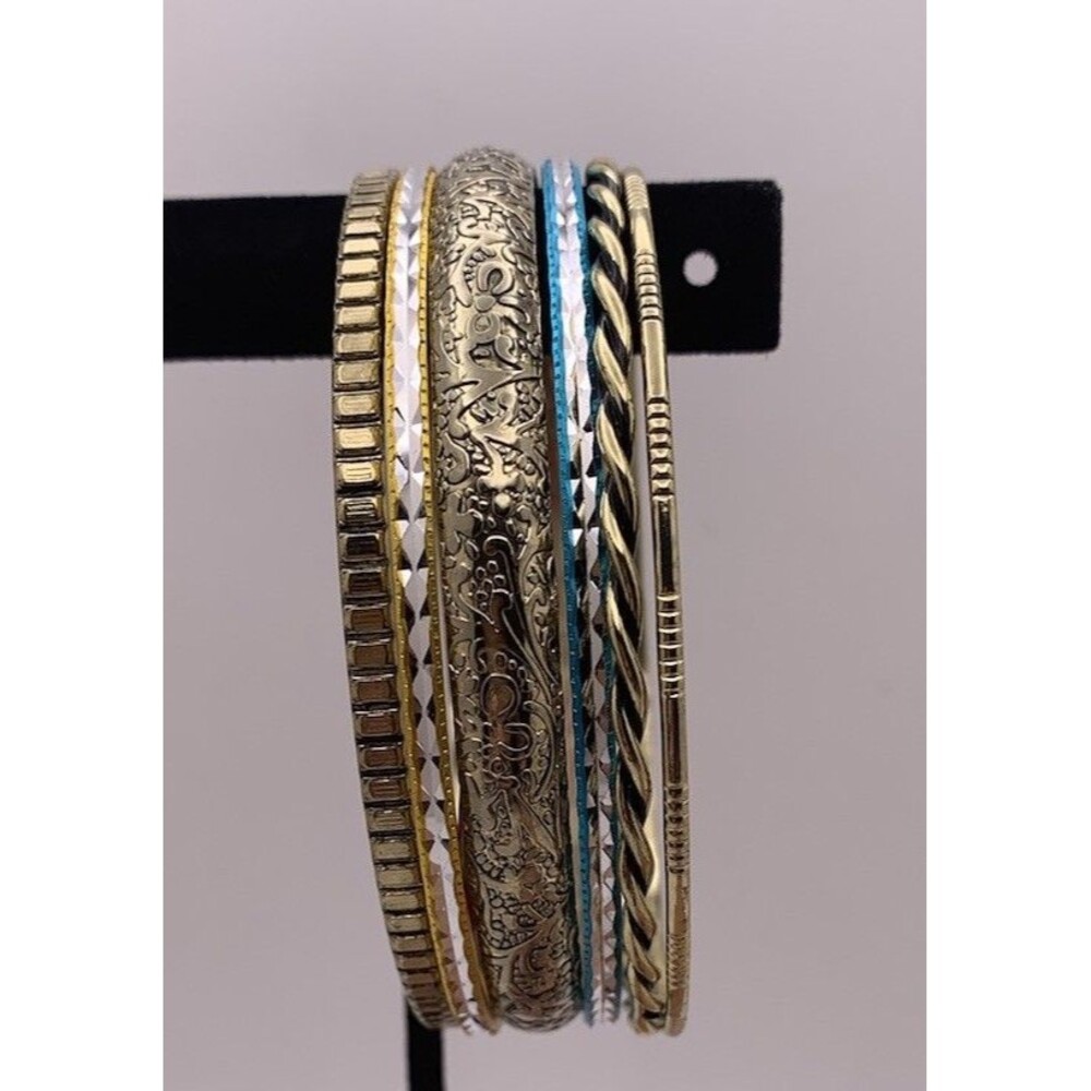 Avon Hawaiian Shores Bangle Set Original Box